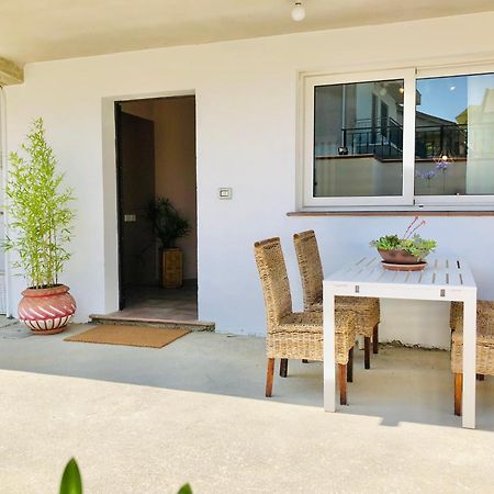 Blue Apricot Apartment Con Jacuzzi Montesilvano Marina Esterno foto